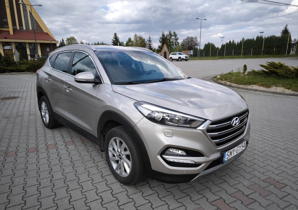 Hyundai Tucson cena 73200 przebieg: 75000, rok produkcji 2017 z Żabno małe 154